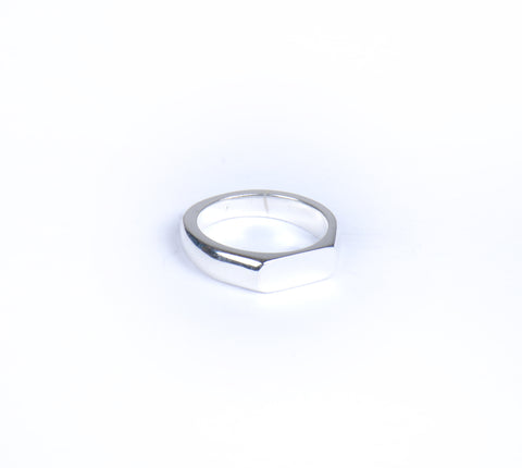 Minimalist Ring Thin